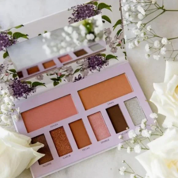 Sakura + Sage Vegan Eyeshadow & Blush Palette by Seraphine Botanicals - Picture 1 of 4